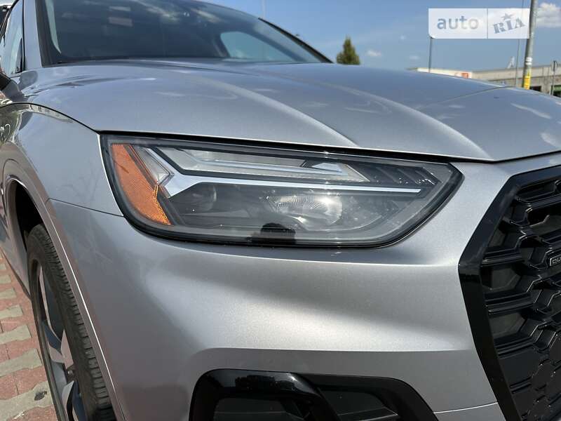 Внедорожник / Кроссовер Audi Q5 2021 в Киеве