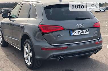 Внедорожник / Кроссовер Audi Q5 2016 в 