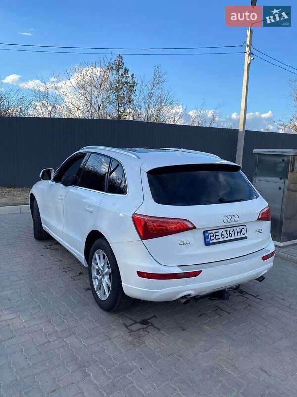 Внедорожник / Кроссовер Audi Q5 2010 в Николаеве