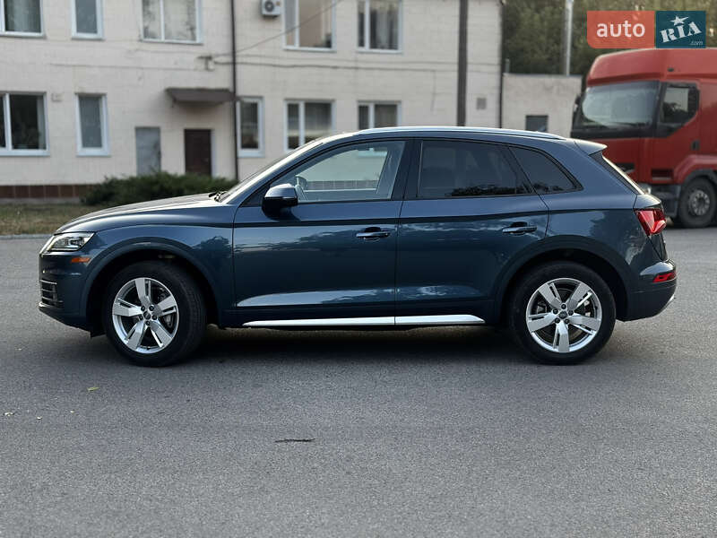 Позашляховик / Кросовер Audi Q5 2018 в Лубнах