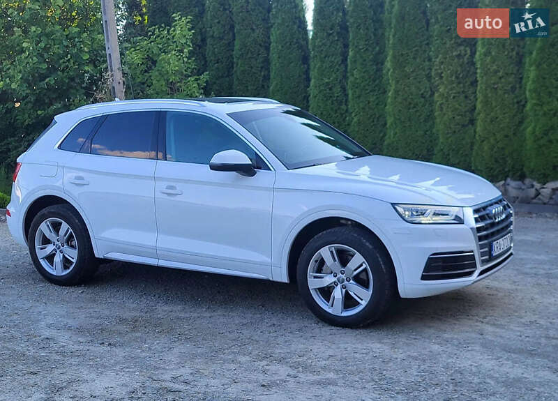 Позашляховик / Кросовер Audi Q5 2019 в Львові
