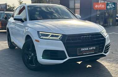 Позашляховик / Кросовер Audi Q5 2017 в Львові