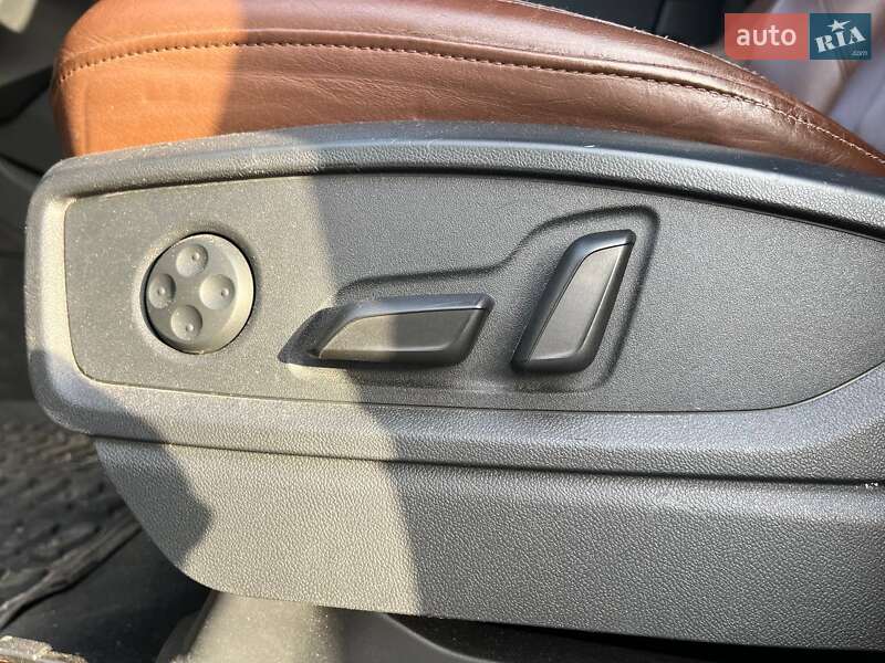 Позашляховик / Кросовер Audi Q5 2017 в Львові