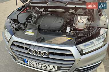 Внедорожник / Кроссовер Audi Q5 2017 в 