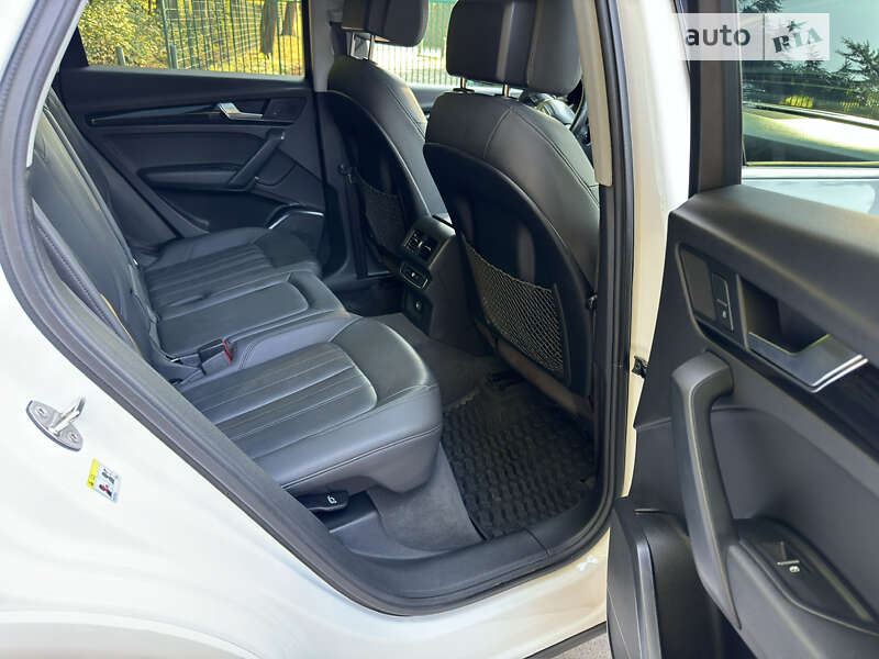 Внедорожник / Кроссовер Audi Q5 2019 в Львове фото 9 Внедорожник / Кроссовер Audi Q5 2019 в Львове