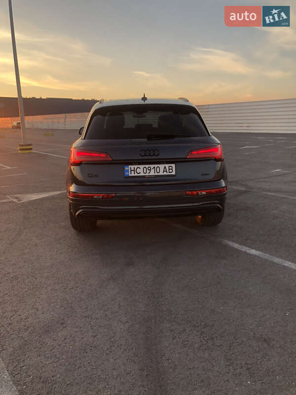Позашляховик / Кросовер Audi Q5 2021 в Львові