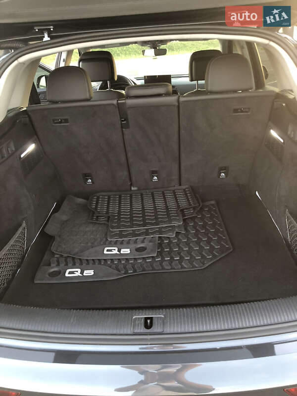 Позашляховик / Кросовер Audi Q5 2021 в Львові