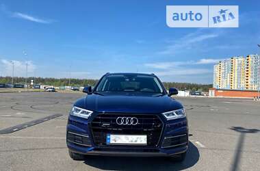 Позашляховик / Кросовер Audi Q5 2020 в Києві