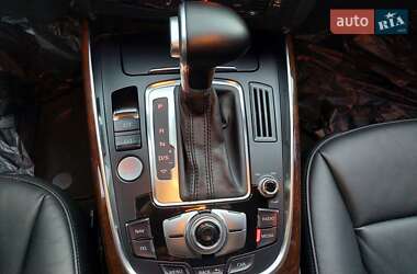 Внедорожник / Кроссовер Audi Q5 2015 в 