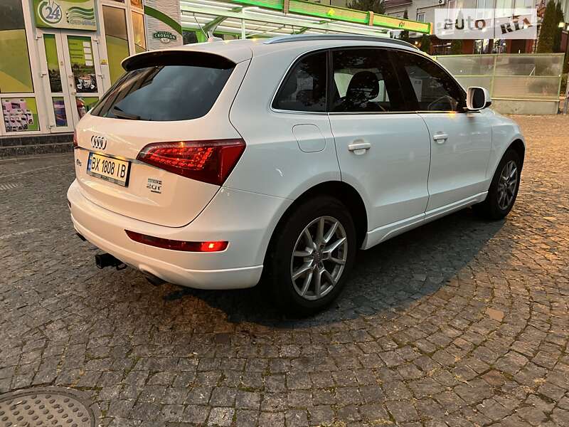 Внедорожник / Кроссовер Audi Q5 2010 в Хмельницком
