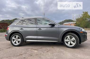 Позашляховик / Кросовер Audi Q5 2018 в Львові