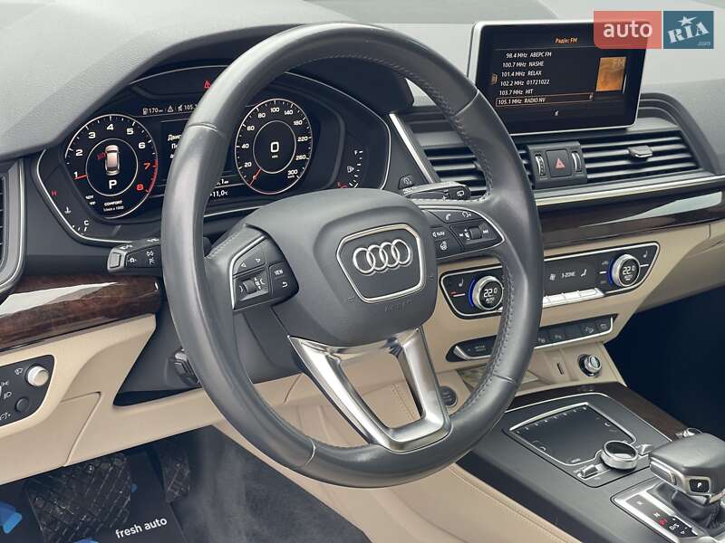 Внедорожник / Кроссовер Audi Q5 2019 в Ровно