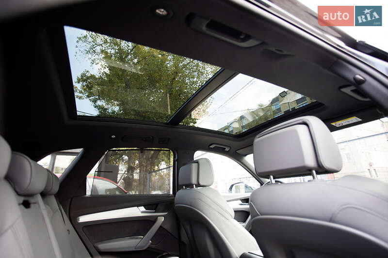 Внедорожник / Кроссовер Audi Q5 2020 в Киеве