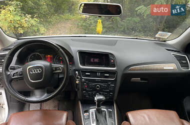 Внедорожник / Кроссовер Audi Q5 2009 в 