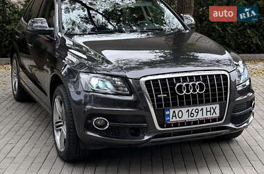 Позашляховик / Кросовер Audi Q5 2011 в Ужгороді