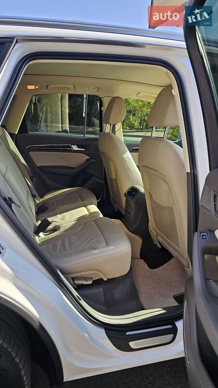 Позашляховик / Кросовер Audi Q5 2014 в Харкові