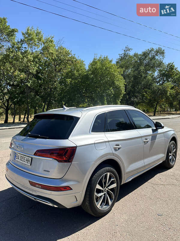 Позашляховик / Кросовер Audi Q5 2021 в Кропивницькому