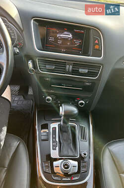 Внедорожник / Кроссовер Audi Q5 2015 в 