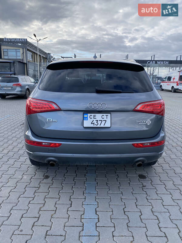 Внедорожник / Кроссовер Audi Q5 2011 в Черновцах
