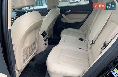 Позашляховик / Кросовер Audi Q5 2017 в Львові