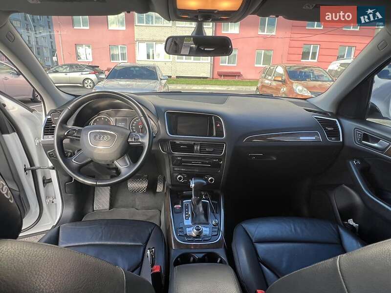 Позашляховик / Кросовер Audi Q5 2015 в Вінниці