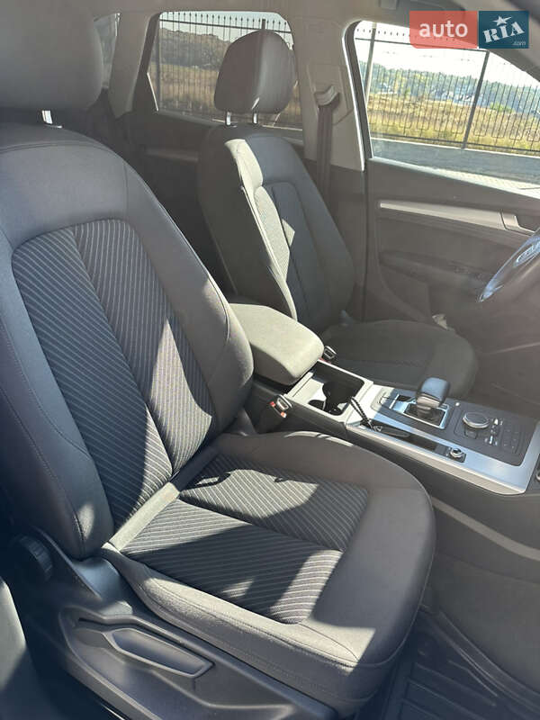 Внедорожник / Кроссовер Audi Q5 2018 в Тернополе