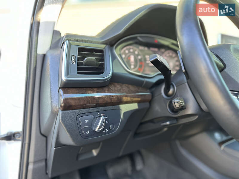 Внедорожник / Кроссовер Audi Q5 2018 в Львове