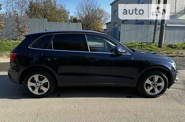 Внедорожник / Кроссовер Audi Q5 2009 в Ивано-Франковске