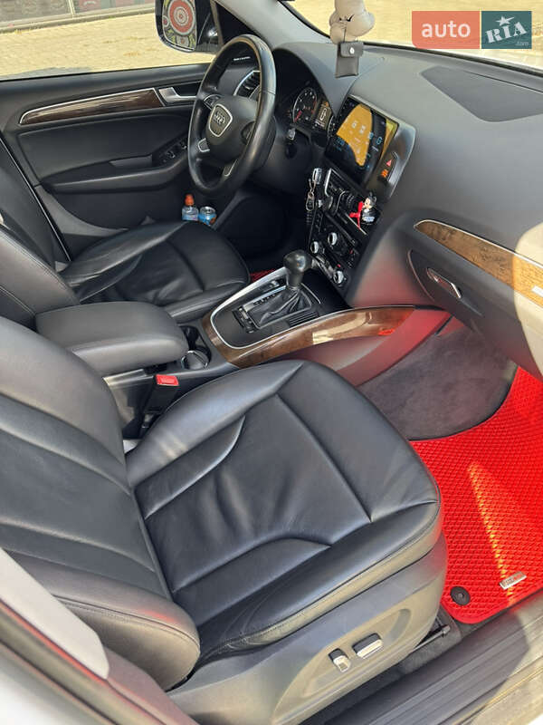 Внедорожник / Кроссовер Audi Q5 2016 в Днепре