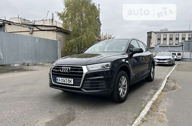 Позашляховик / Кросовер Audi Q5 2020 в Києві