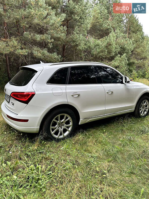 Внедорожник / Кроссовер Audi Q5 2015 в Любомле