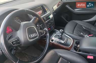 Внедорожник / Кроссовер Audi Q5 2011 в 