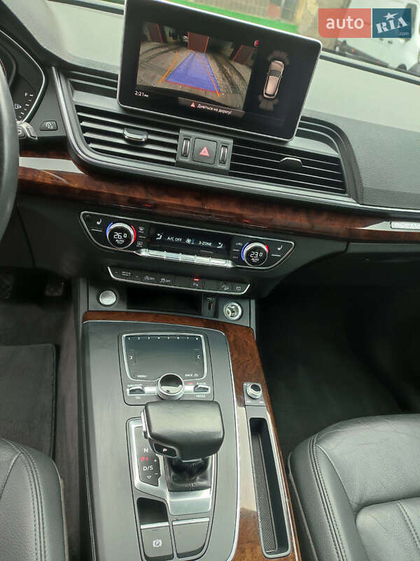 Внедорожник / Кроссовер Audi Q5 2018 в Корце