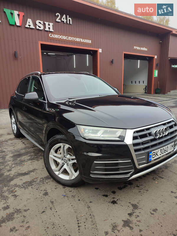 Внедорожник / Кроссовер Audi Q5 2018 в Корце
