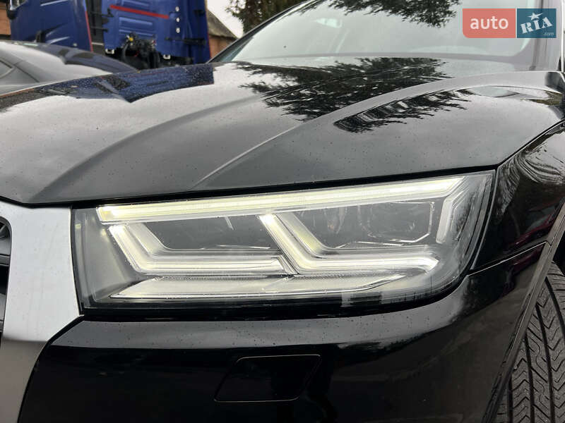 Внедорожник / Кроссовер Audi Q5 2018 в Корце