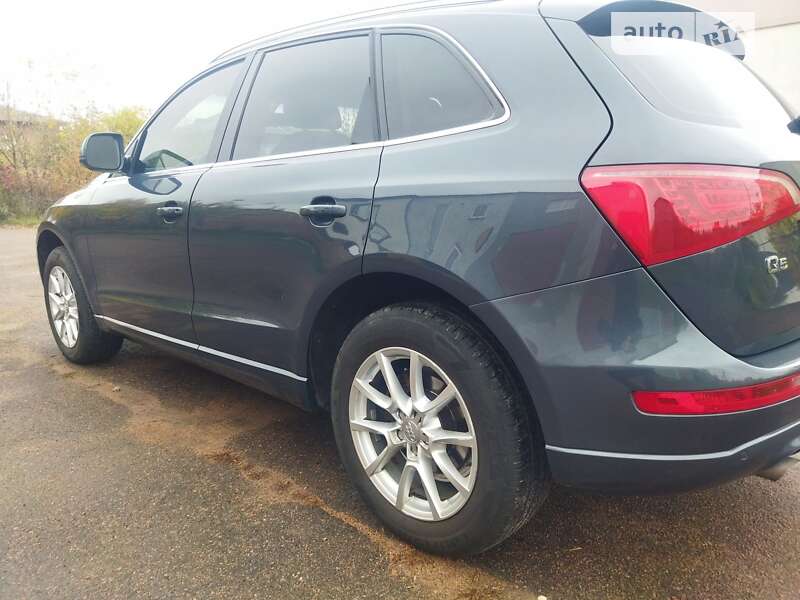 Внедорожник / Кроссовер Audi Q5 2011 в Житомире