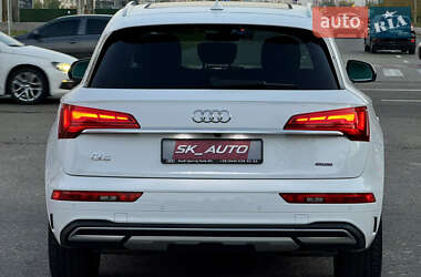 Внедорожник / Кроссовер Audi Q5 2021 в Киеве