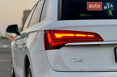 Внедорожник / Кроссовер Audi Q5 2021 в Киеве