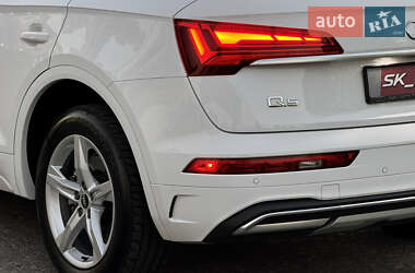 Внедорожник / Кроссовер Audi Q5 2021 в Киеве