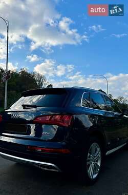 Внедорожник / Кроссовер Audi Q5 2018 в Вышгороде