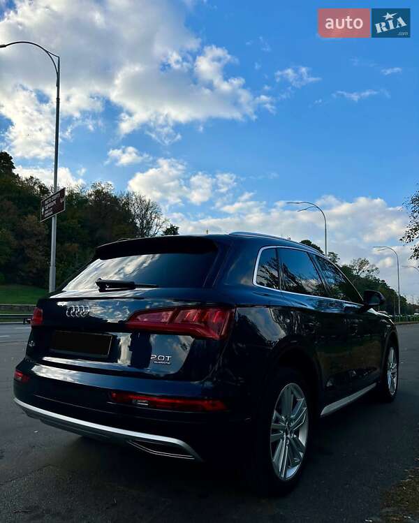 Внедорожник / Кроссовер Audi Q5 2018 в Вышгороде