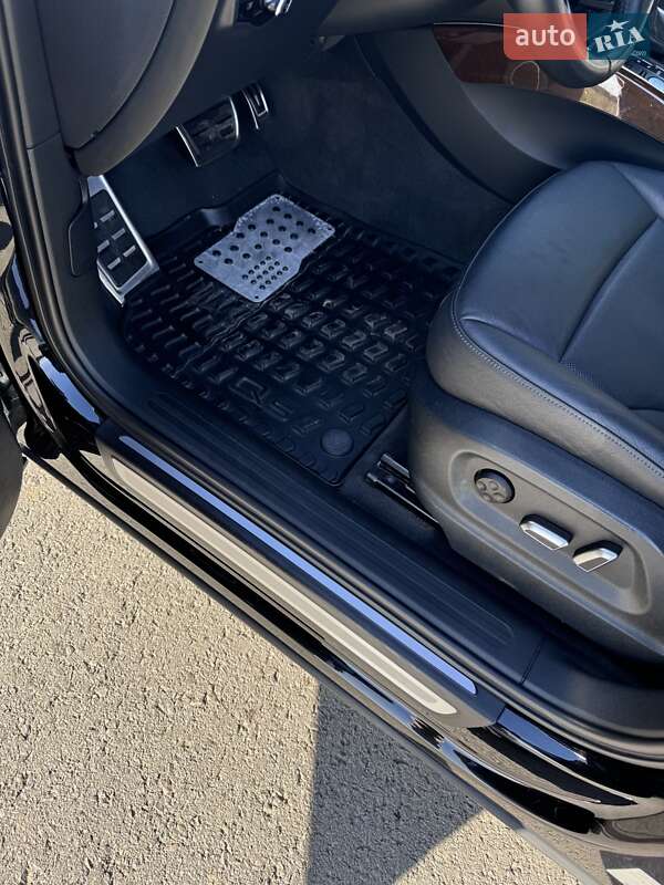 Позашляховик / Кросовер Audi Q5 2014 в Ужгороді
