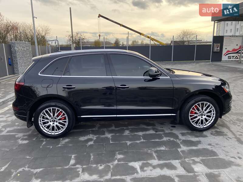 Позашляховик / Кросовер Audi Q5 2014 в Ужгороді