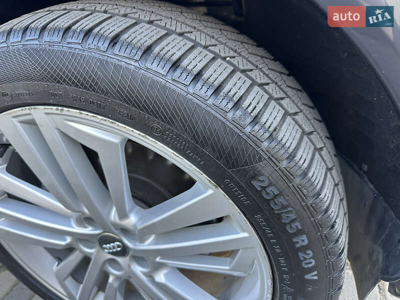 Внедорожник / Кроссовер Audi Q5 2019 в Ивано-Франковске