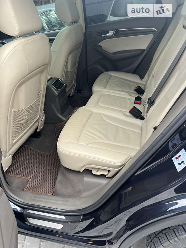 Внедорожник / Кроссовер Audi Q5 2012 в Виннице