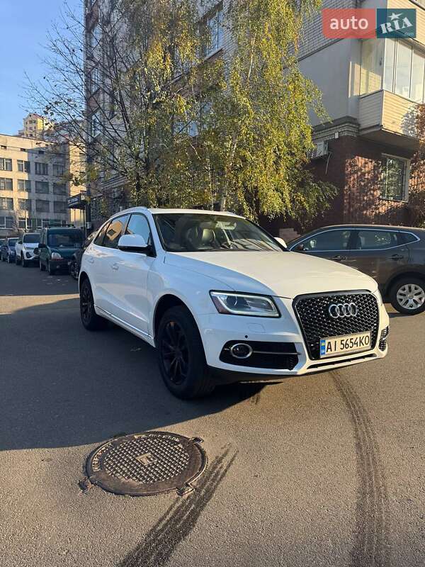 Позашляховик / Кросовер Audi Q5 2016 в Києві