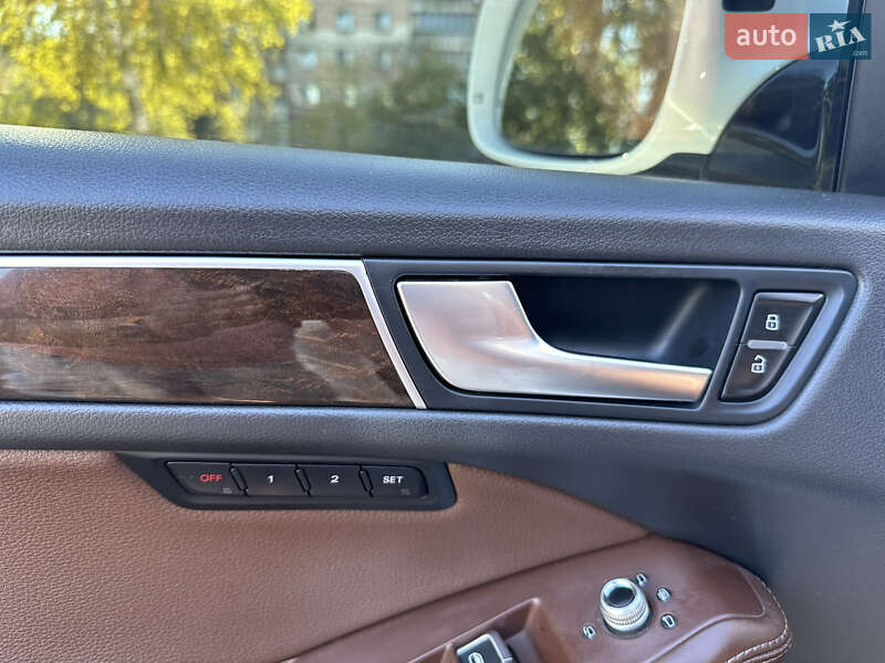 Внедорожник / Кроссовер Audi Q5 2015 в Днепре