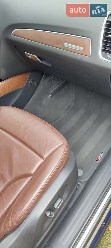 Внедорожник / Кроссовер Audi Q5 2012 в Березному
