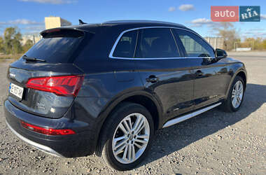 Позашляховик / Кросовер Audi Q5 2018 в Дніпрі