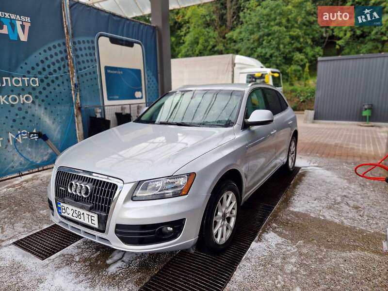 Позашляховик / Кросовер Audi Q5 2011 в Львові